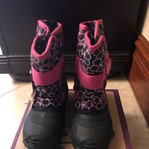 Girls snow kamik boots